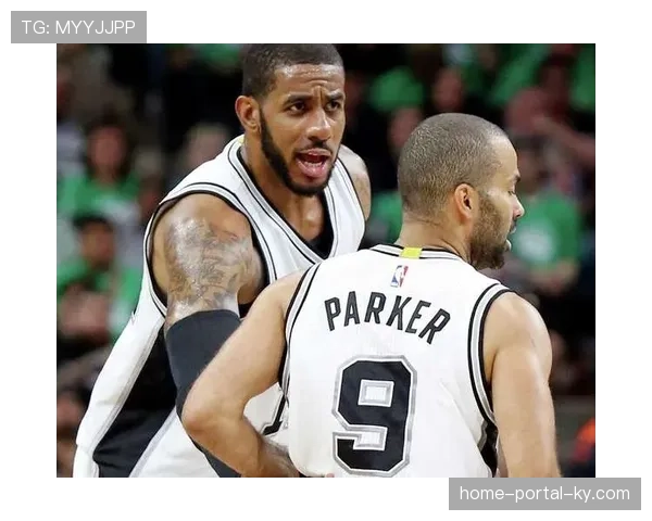 挡拆配合与弱侧转移战术 马刺团队篮球抹平对位差距